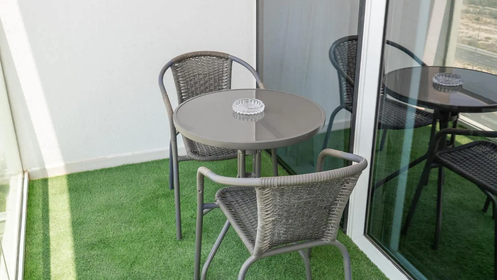 Appartement Cosy Studio In Damac Hills - Sleeps 2 Dubai